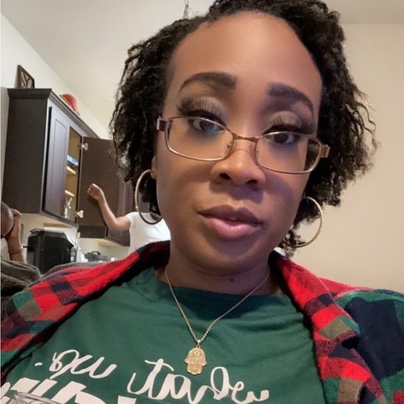 Meet your Posher, Keisha - Picture 2 of 3